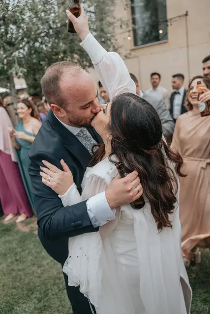 Boda de María y Chema en Masía El Teular, Sueca, una celebración natural y emotiva en Valencia. sesion pareja