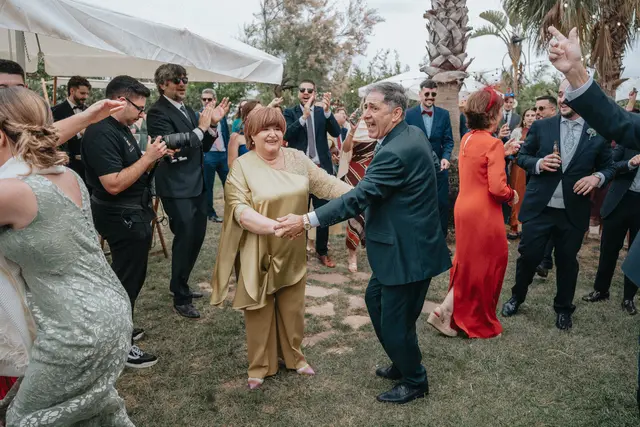Boda de María y Chema en Masía El Teular, Sueca, una celebración natural y emotiva en Valencia. coctel