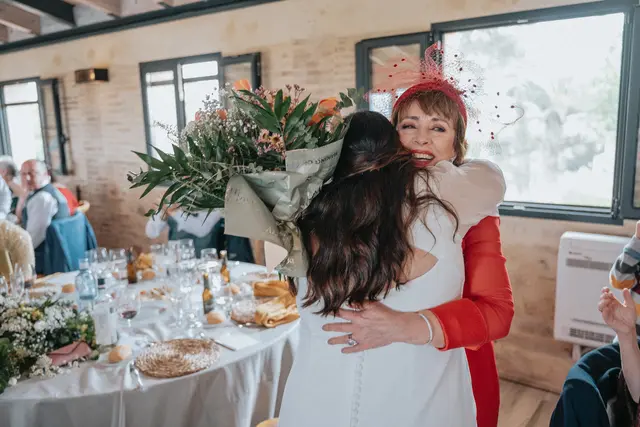 Boda de María y Chema en Masía El Teular, Sueca, una celebración natural y emotiva en Valencia. banquete