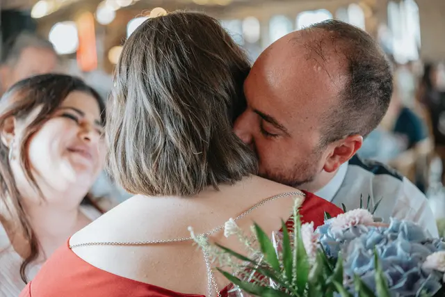 Boda de María y Chema en Masía El Teular, Sueca, una celebración natural y emotiva en Valencia. banquete emotivas