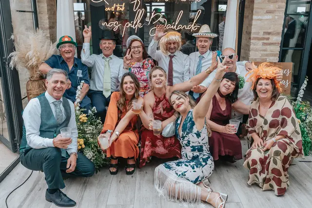 Boda de María y Chema en Masía El Teular, Sueca, una celebración natural y emotiva en Valencia. photocall