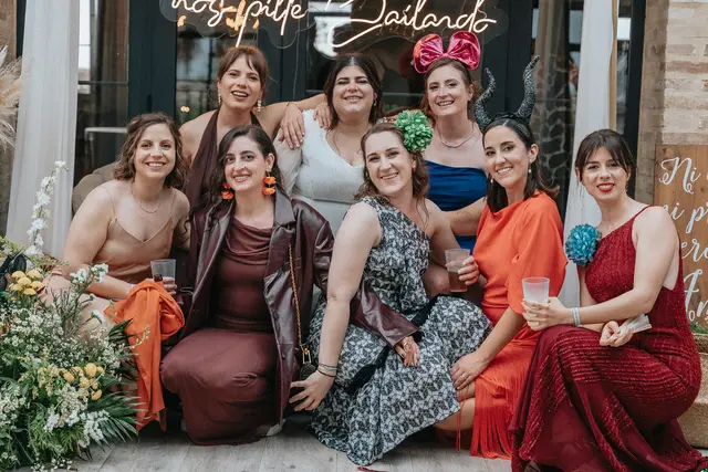 Boda de María y Chema en Masía El Teular, Sueca, una celebración natural y emotiva en Valencia. photocall