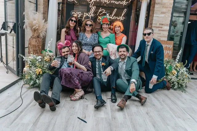 Boda de María y Chema en Masía El Teular, Sueca, una celebración natural y emotiva en Valencia. photocall