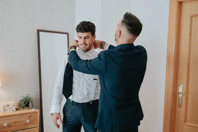 Fotografía de boda de María “Periqueta” y Juanan en Minglanilla por Va de Novias preparativos