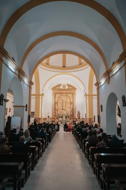 Fotografía de boda de María “Periqueta” y Juanan en Minglanilla por Va de Novias ceremonia