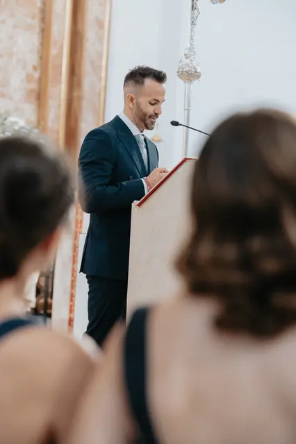 Fotografía de boda de María “Periqueta” y Juanan en Minglanilla por Va de Novias ceremonia
