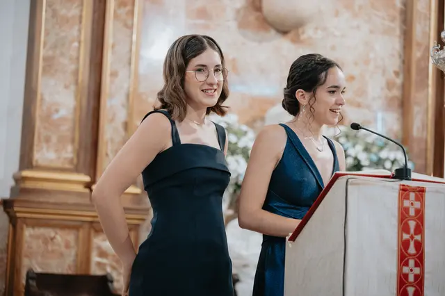 Fotografía de boda de María “Periqueta” y Juanan en Minglanilla por Va de Novias ceremonia