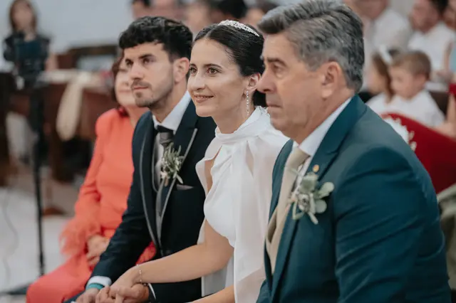 Fotografía de boda de María “Periqueta” y Juanan en Minglanilla por Va de Novias ceremonia