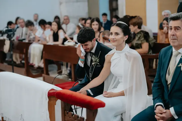 Fotografía de boda de María “Periqueta” y Juanan en Minglanilla por Va de Novias ceremonia
