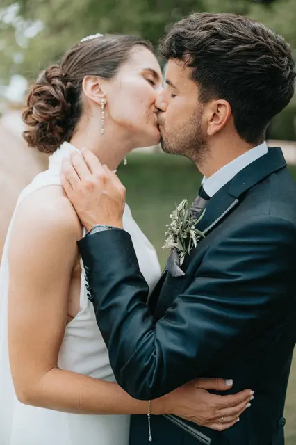 Fotografía de boda de María “Periqueta” y Juanan en Minglanilla por Va de Novias portada sesion pareja