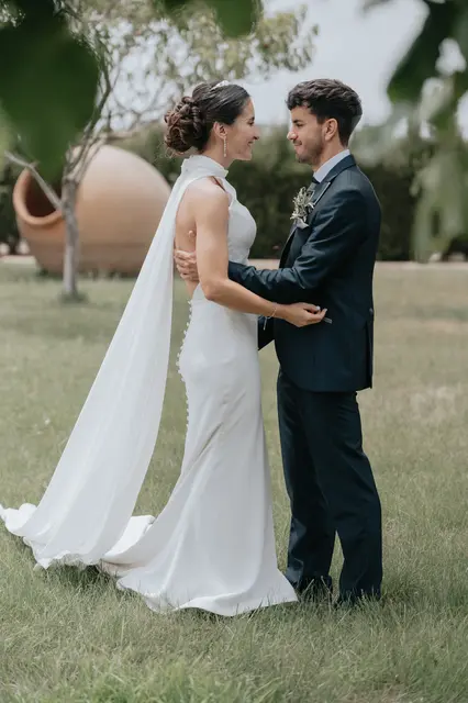 Fotografía de boda de María “Periqueta” y Juanan en Minglanilla por Va de Novias sesion pareja