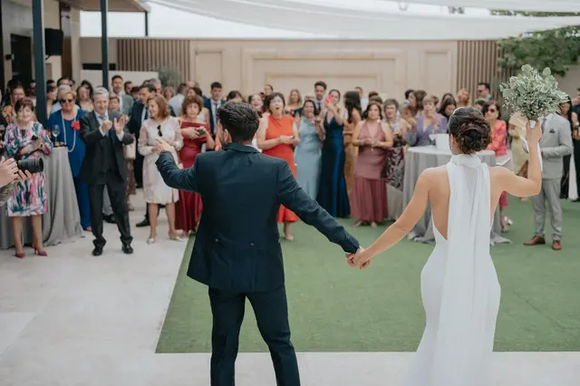Fotografía de boda de María “Periqueta” y Juanan en Minglanilla por Va de Novias coctel