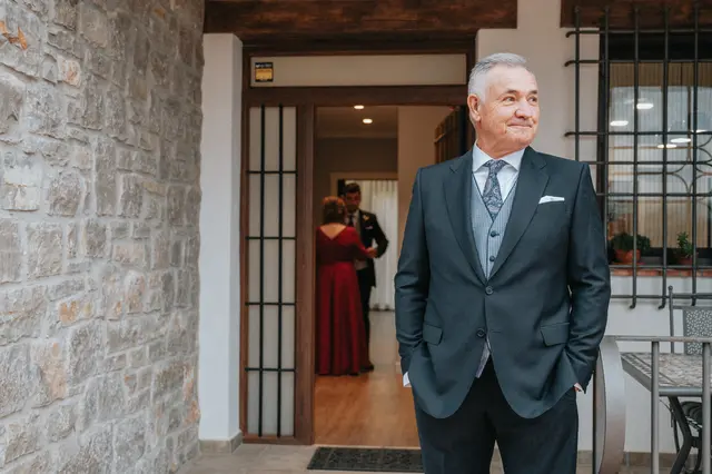 Boda de Marta y Javi en Campo Aníbal y Barracas, fotografía y vídeo de boda en Valencia preparativos