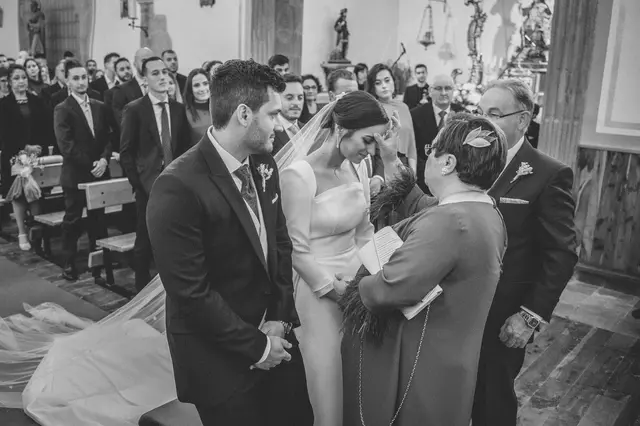 Boda de Marta y Javi en Campo Aníbal y Barracas, fotografía y vídeo de boda en Valencia BW ceremonia