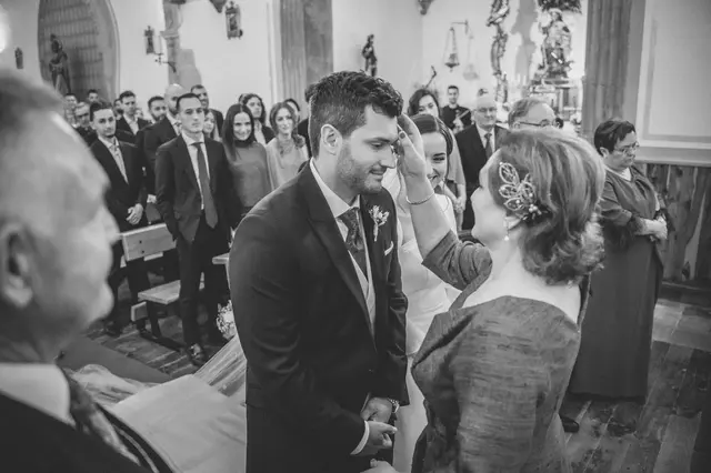 Boda de Marta y Javi en Campo Aníbal y Barracas, fotografía y vídeo de boda en Valencia BW ceremonia