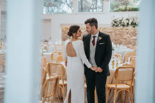 Boda de Marta y Javi en Campo Aníbal y Barracas, fotografía y vídeo de boda en Valencia portada sesion pareja