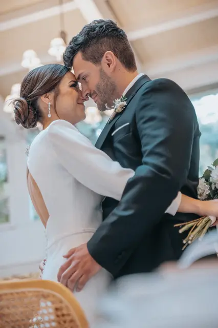 Boda de Marta y Javi en Campo Aníbal y Barracas, fotografía y vídeo de boda en Valencia portada sesion pareja