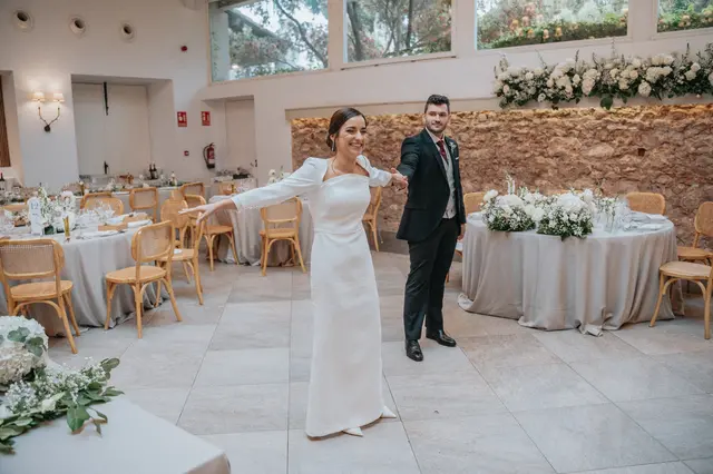 Boda de Marta y Javi en Campo Aníbal y Barracas, fotografía y vídeo de boda en Valencia sesion pareja
