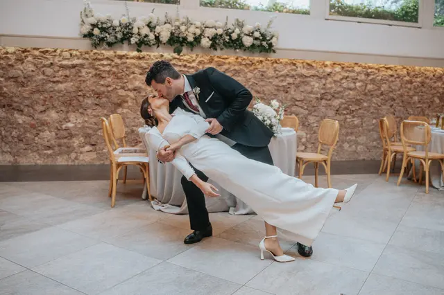 Boda de Marta y Javi en Campo Aníbal y Barracas, fotografía y vídeo de boda en Valencia portada sesion pareja