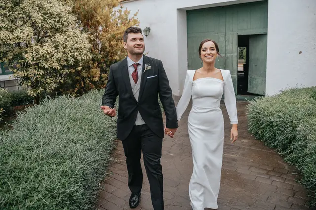 Boda de Marta y Javi en Campo Aníbal y Barracas, fotografía y vídeo de boda en Valencia sesion pareja
