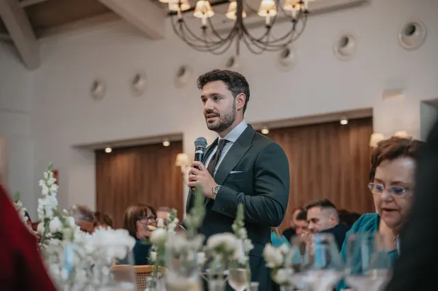 Boda de Marta y Javi en Campo Aníbal y Barracas, fotografía y vídeo de boda en Valencia banquete