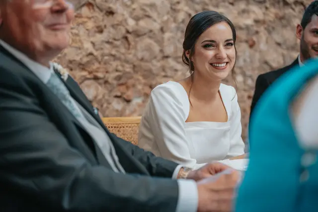 Boda de Marta y Javi en Campo Aníbal y Barracas, fotografía y vídeo de boda en Valencia banquete