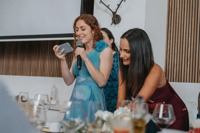 Boda de Marta y Javi en Campo Aníbal y Barracas, fotografía y vídeo de boda en Valencia banquete