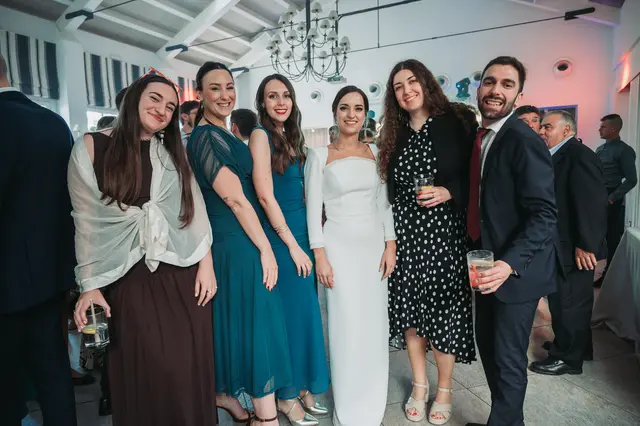 Boda de Marta y Javi en Campo Aníbal y Barracas, fotografía y vídeo de boda en Valencia fiesta