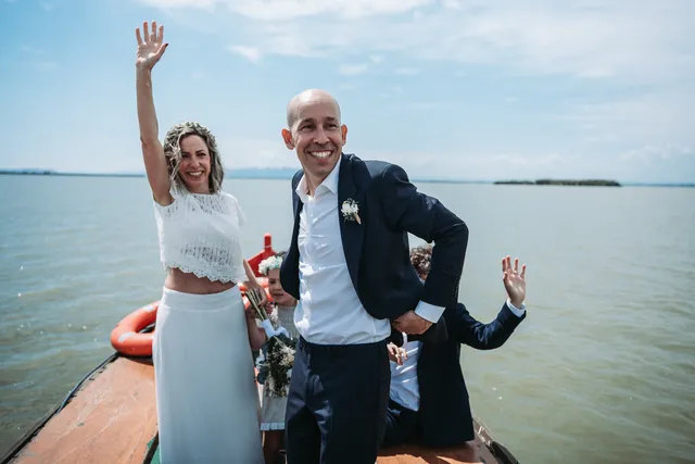 Boda civil dia Sandra Jorge Tancat Albufera Abril 2025 Salida / Entrada