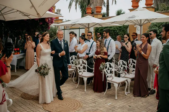 Boda de Vega y Pablo en Masía de Lacy, Náquera Salida / Entrada