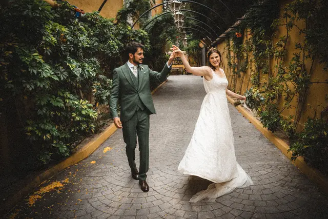Boda de Vega y Pablo en Masía de Lacy, Náquera portada sesion pareja