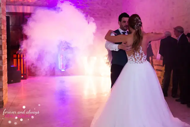 Fiesta y photocall de la boda de Lucas y Vero