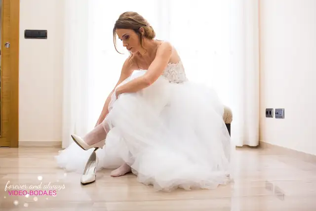 Vero durante los preparativos de su boda