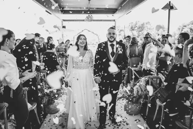 Reportaje boda San Patrcio Celia Ruben BW Salida / Entrada