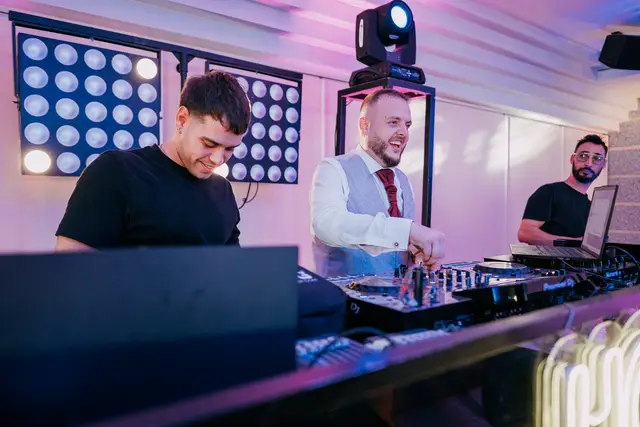 Reportaje boda San Patrcio Celia Ruben fiesta