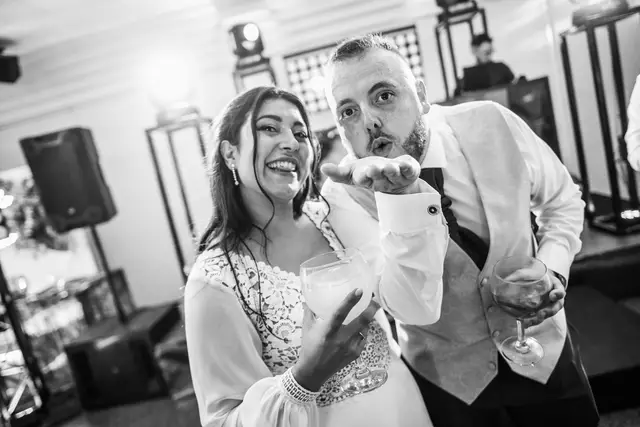 Reportaje boda San Patrcio Celia Ruben BW fiesta portada