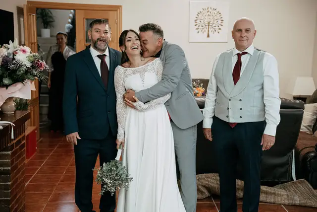 boda Crsitina  Enrique Monteolivete masia de las estrellas grupales preparativos