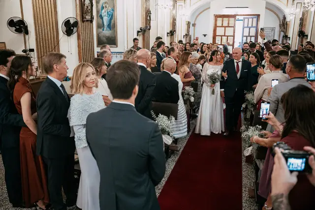 boda Crsitina  Enrique Monteolivete masia de las estrellas Salida / Entrada