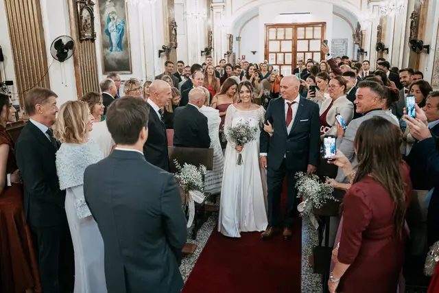 boda Crsitina  Enrique Monteolivete masia de las estrellas Salida / Entrada