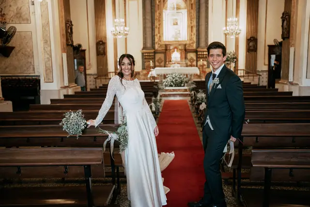 boda Crsitina  Enrique Monteolivete masia de las estrellas portada sesion pareja