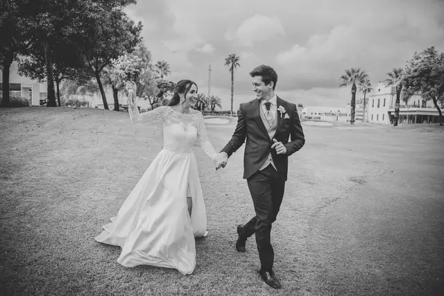 boda Crsitina  Enrique Monteolivete masia de las estrellas portada sesion pareja