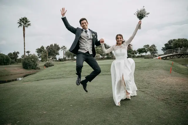 boda Crsitina  Enrique Monteolivete masia de las estrellas divertidas sesion pareja