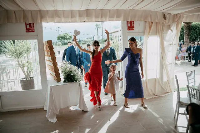 boda Crsitina  Enrique Monteolivete masia de las estrellas Entrada salón