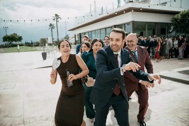 boda Crsitina  Enrique Monteolivete masia de las estrellas Entrada salón