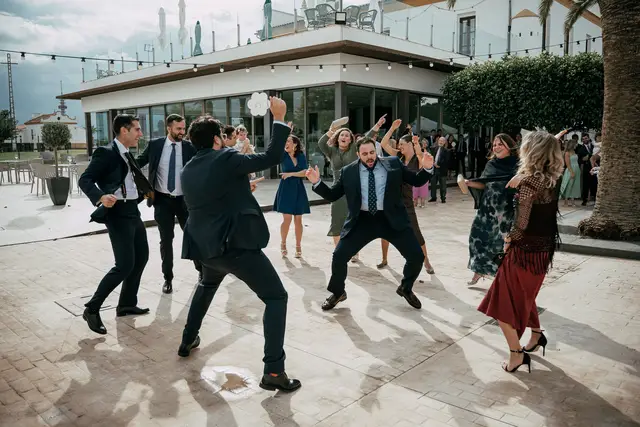 boda Crsitina  Enrique Monteolivete masia de las estrellas Entrada salón