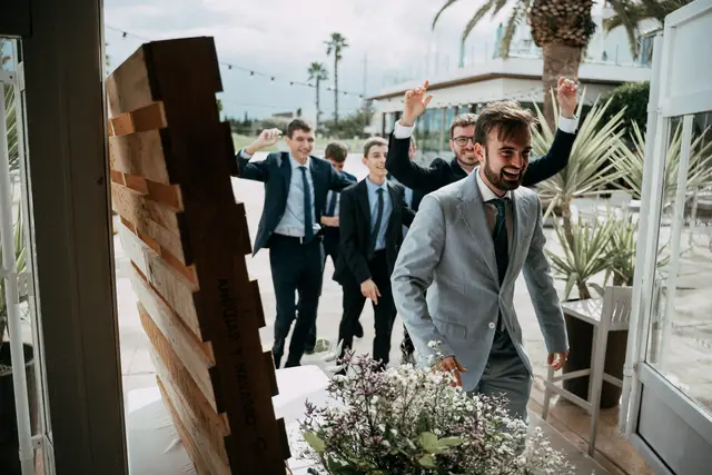 boda Crsitina  Enrique Monteolivete masia de las estrellas Entrada salón