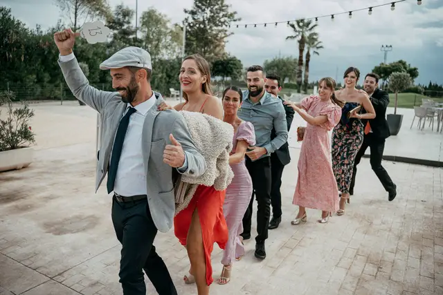 boda Crsitina  Enrique Monteolivete masia de las estrellas Entrada salón