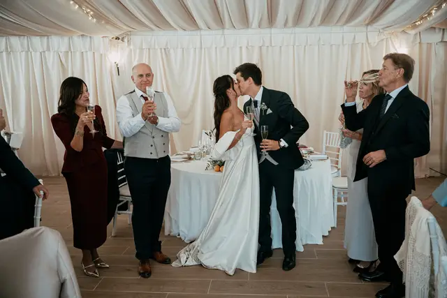 boda Crsitina  Enrique Monteolivete masia de las estrellas Entrada salón