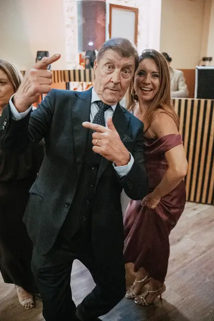 boda Crsitina  Enrique Monteolivete masia de las estrellas fiesta portada