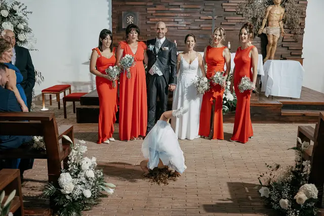 boda requena dominio vega Adri Eli damas divertidas grupales portada